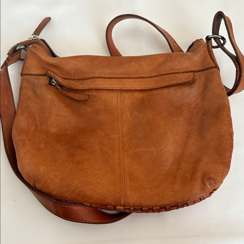 Vilenca Woven Tan Leather Crossbody Bag - Picture 7 of 8